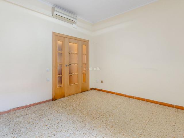 Planta baja en venta en Barcelona, La Sagrera. PLANTA BAJA EN VENTA En Carrer de Felip II, Barcelona, Barcelona, Catalunya, España. Plantas bajas.