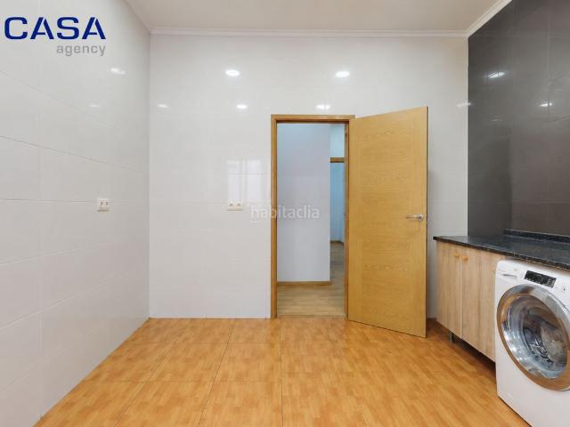 Planta baja en venta en Bilbao, Solokoetxe. ESTUDIO SANI, 2020 S.L. VENDE EN EXCLUSIVA PLANTA BAJA LUMINOSA DE 3 HABITACIONES EN SANTUTXU, IDEAL PARA FAMILIAS O INVERSORES!. Plantas bajas.