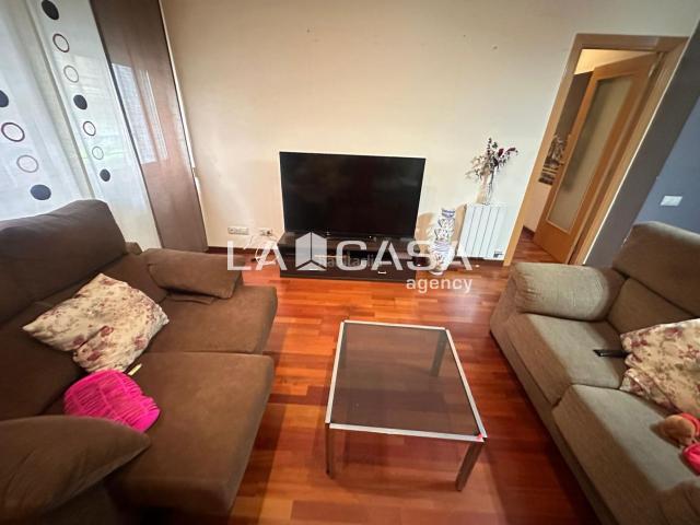 Planta baja en venta en Canovelles. Plantas bajas.