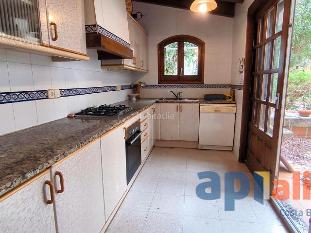 Planta baja en venta en Calonge, Poble. PLANTA BAJA CON JARDIN EN EL CENTRO DE CALONGE. Plantas bajas.