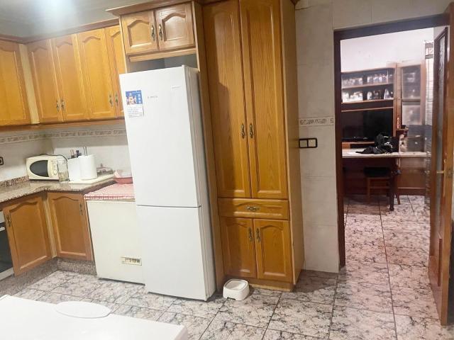 PLANTA BAJA EN VENTA EN CARRÚS CALLE ESPERIDION PORTA REQUESENS