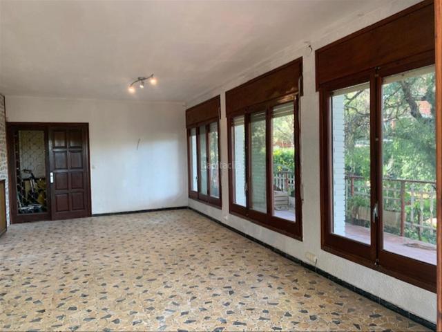 Planta baja en venta en Castelldefels, Montmar. Espectacular planta baja con jardín privado en zona Montemar. Plantas bajas.
