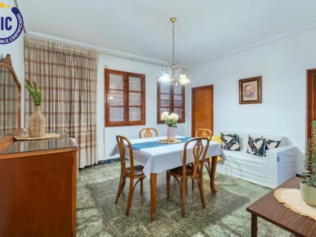 Planta baja en venta en Castellón de la Plana, Castalia