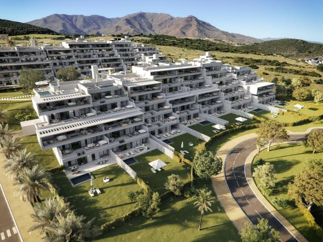 Planta baja en venta en Casares, Casares pueblo. Apartamento planta baja de 4 dormitorios y 4 baños. Casares. Plantas bajas.