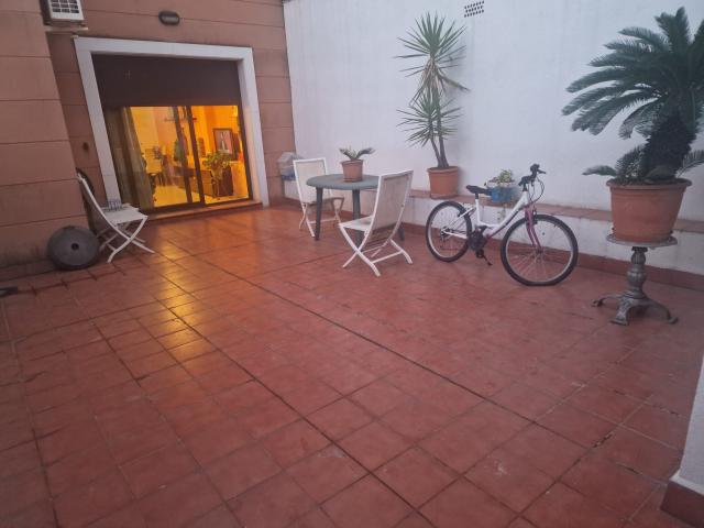 Planta baja en Venta en Casc Antic