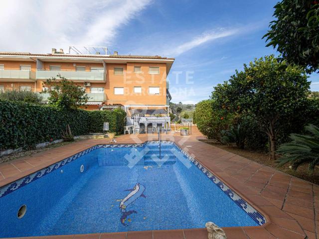 Planta baja en Venta en Centre