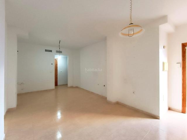 Planta baja en venta en Dalías. Piso de 4 dormitorios en venta en Dalias. Plantas bajas.