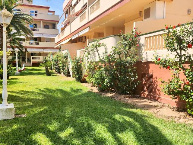 Planta baja en venta en Dénia, L'Almadrava L'Estanyó. EN VENTA PRECIOSO APARTAMENTO EN PLANTA BAJA EN DÉNIA, JUNTO A LA PLAYA!. Plantas bajas.