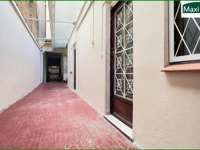 Planta baja en Venta en El Camp de l'Arpa del Clot