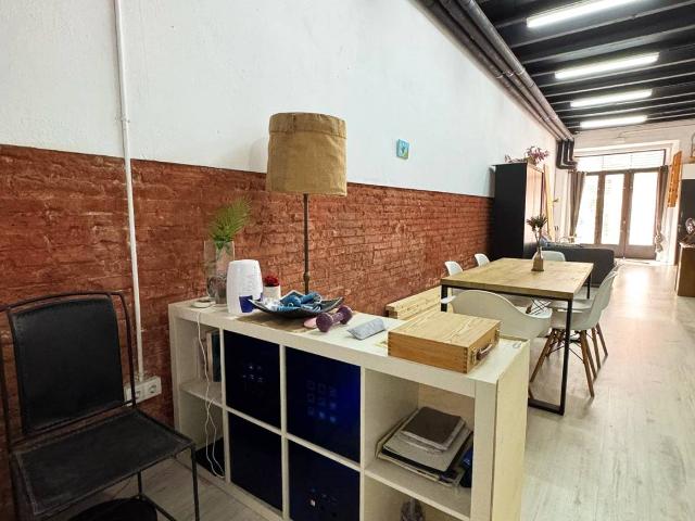 Planta baja en Venta en El Poble Sec Parc de Montjuïc