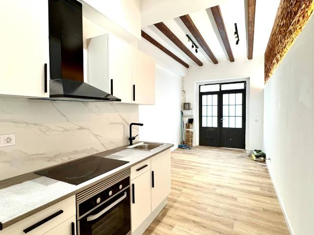 Planta baja en Venta en El Poble Sec Parc de Montjuïc