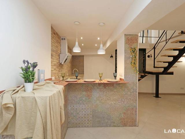 Planta baja en Venta en El Poble Sec Parc de Montjuïc