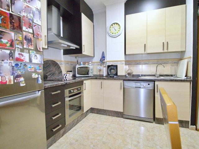 Planta baja en venta en Elche Elx, San Crispín. PLANTA BAJA SEMINUEVA. Plantas bajas Elche.