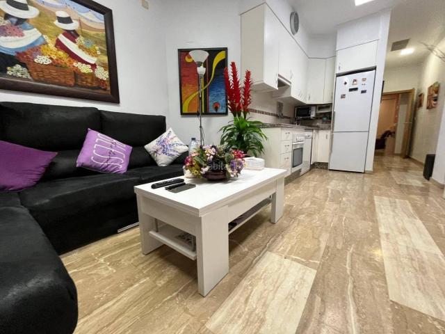 Planta baja en venta en Elche Elx, Pont Nou Corazón de Jesús. PLANTA BAJA, 2 HABITACIONES, 2 BAÑOS, PATIO, OBISPO SIURI, ELCHE. Plantas bajas Elche.