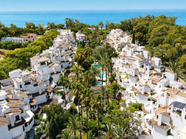 Planta baja en Venta en Elviria