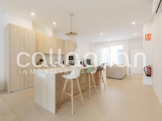 Planta baja en Venta en En Corts Doctor Waksman