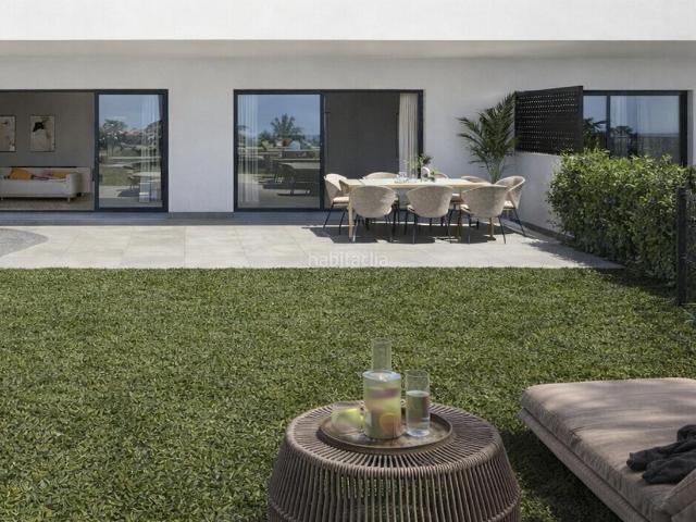 Planta baja en venta en Estepona, Buenas Noches. APARTAMENTO EN PLANTA BAJA DE 2 DORMITORIOS EN NUEVO COMPLEJO EN ESTEPONA OESTE. Plantas bajas.
