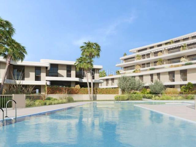 Planta baja en venta en Estepona, Cancelada. Plantas bajas.