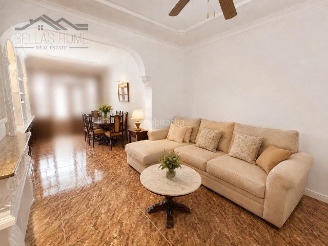 Planta baja en venta en Estepona, Centro. Amplia vivienda de 108 m en pleno corazón de Estepona. Plantas bajas.