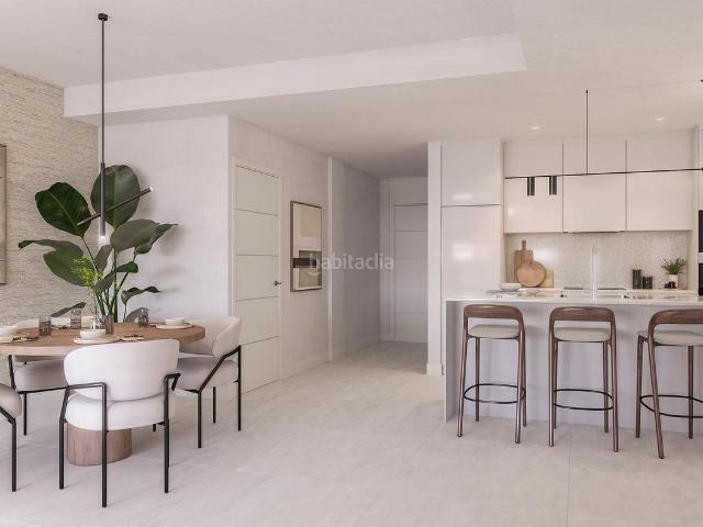 Planta baja en venta en Estepona, Guadalobón. Casa Moderna Costera en Planta Baja con Jardín Privado y Terraza Oeste de Estepona. Plantas bajas.