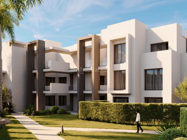 Planta baja en venta en Estepona, Guadalobón. Plantas bajas.