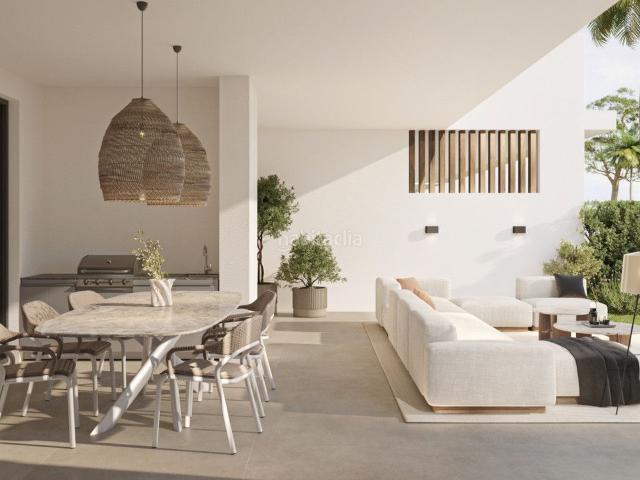 Planta baja en venta en Estepona, La Concha Resina Golf. Plantas bajas.