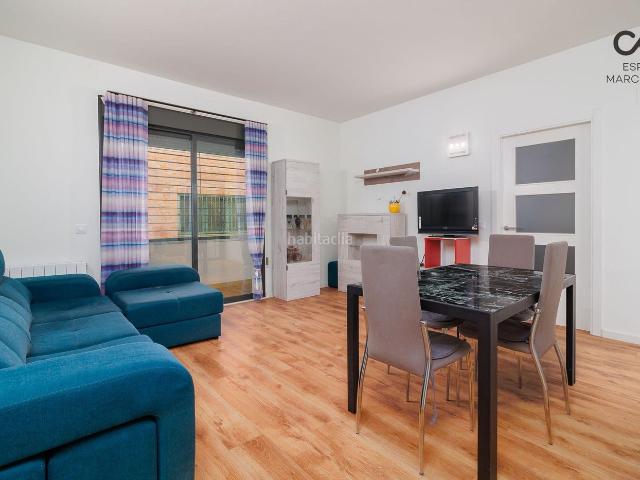 Planta baja en venta en Figueres, Carretera de Roses Fossos. PISO COMPLETO CON TERRAZAS, PARKING Y TRASTERO LISTO PARA ENTRAR A VIVIR. Plantas bajas.