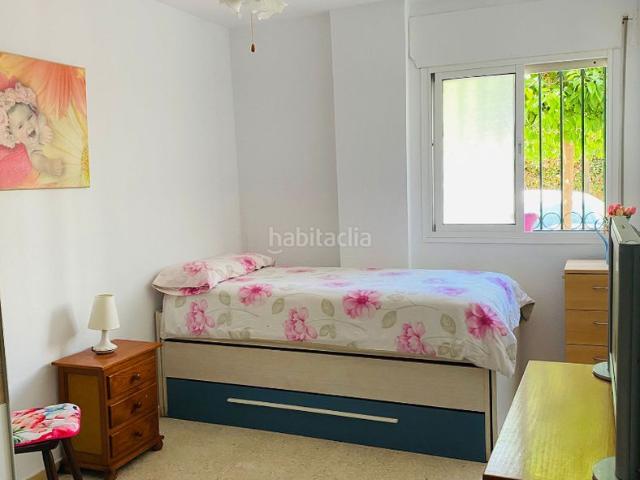 Planta baja en venta en Fuengirola, Centro ciudad. Bajo esquina 3 dorm. y muy luminoso en Fuengirola Centro Con patio de 30m² a 5 min de la playa. Plantas bajas.