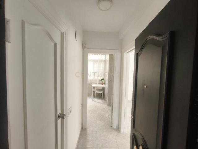 Planta baja en venta en Fuengirola, Centro ciudad. Piso reformado de 3 dormitorios en esquina con gran luminosidad en El Boquetillo Fuengirola. Plantas bajas.