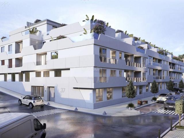 Planta baja en venta en Fuengirola, Puerto Deportivo. Plantas bajas.