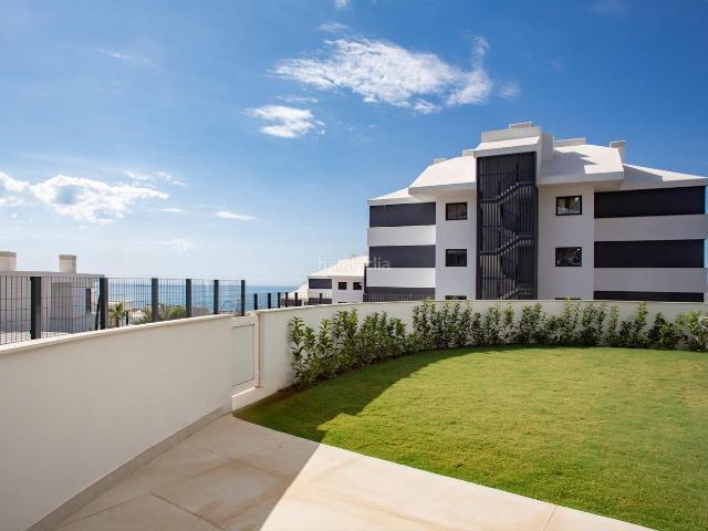 Planta baja en venta en Fuengirola, El Higuerón. FANTÁSTICA GARDEN VILLA YA TERMINADA Y CON MÁS DE 120M2 ENTRE TERRAZAS Y JARDÍN. Plantas bajas.