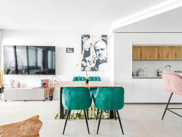 Planta baja en venta en Fuengirola, Las Gaviotas Carvajal. Plantas bajas.