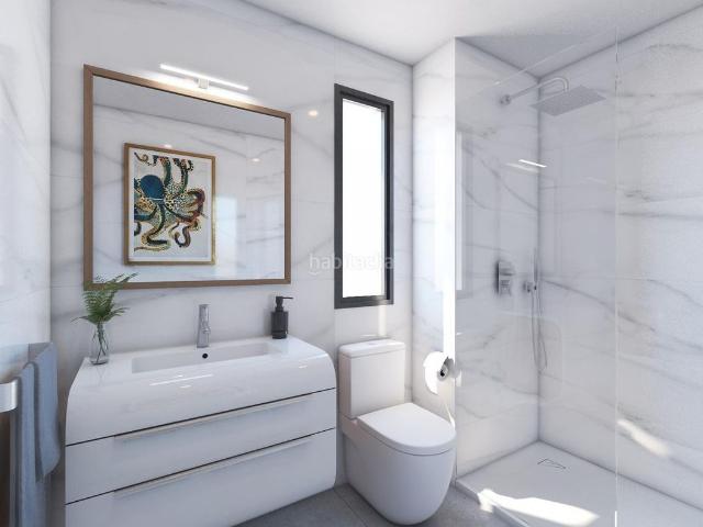 Planta baja en venta en Fuengirola, Los Pacos. Apartamento planta baja de 2 dormitorios y 2 baños con jardín. Los Pacos, Fuengirola. Plantas bajas.