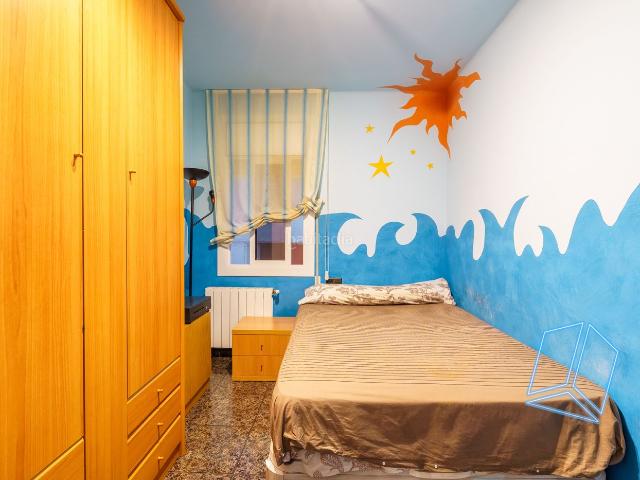 Planta baja en venta en Gavà, Can Tintorer Can Tries. Piso en venta en Gavà, en Calle Roger de Flor. Plantas bajas.