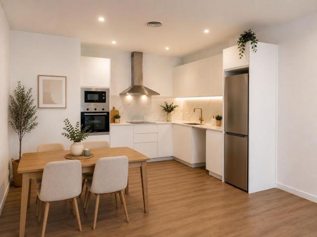 Planta baja en venta en Granollers, Granollers Nord. Planta baja totalmente reformada a estrenar con terraza, aerotermia y calificación energética A. Plantas bajas.