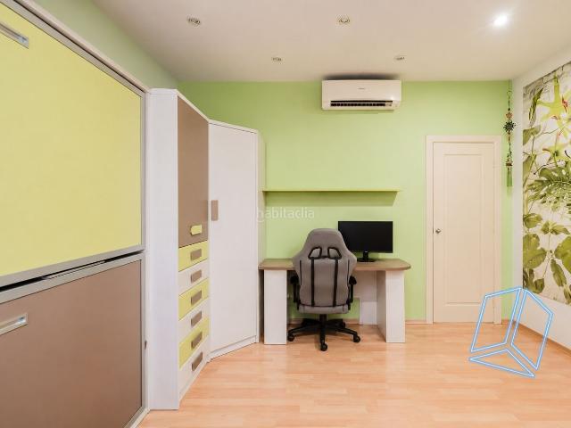 Planta baja en venta en Hospitalet de Llobregat L´, Centre. Piso de 62 m en planta baja con 2 dormitorios y terraza en LHospitalet de Llobregat. Plantas bajas Hospitalet de Llobregat.