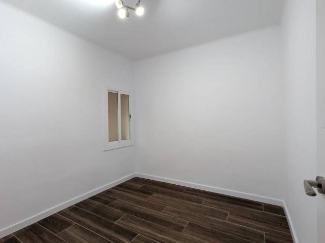 Planta baja en Venta en La Gavarra