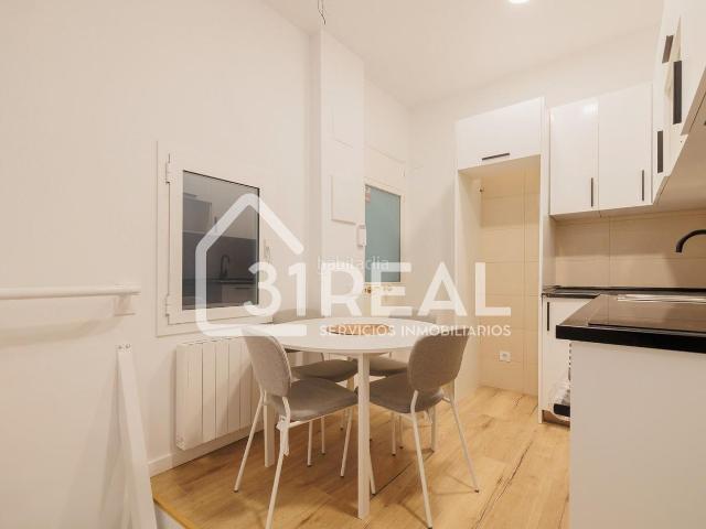 Planta baja en venta en Madrid, Cuatro Caminos Azca. Bajo totalmente reformado y a estrenar en pleno centro. Plantas bajas.