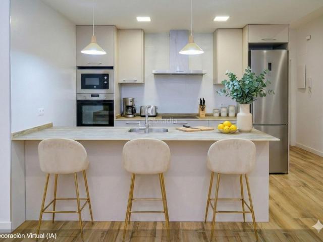 Planta baja en venta en Madrid, Adelfas. Plantas bajas.