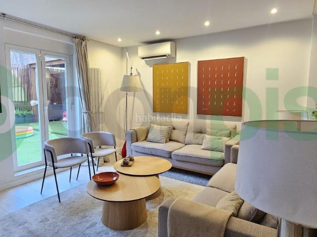 Planta baja en venta en Madrid, Nueva España. Exclusivo bajo con terraza. Plantas bajas.