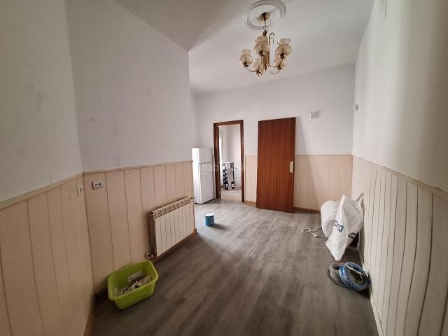 Planta baja en venta en Madrid, San Diego. Plantas bajas.