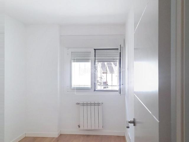 Planta baja en venta en Madrid, Pueblo Nuevo. PISO EN CALLE SALAS DE BARBADILLO, PUEBLO NUEVO, MADRID. Plantas bajas.
