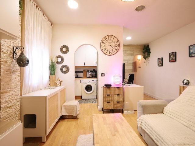 Planta baja en venta en Madrid, Puerta del Ángel. PISOS CON PATIO EN PUERTA DEL ANGEL. Plantas bajas.