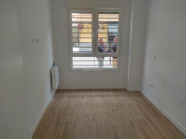 Planta baja en venta en Madrid, Puerta del Ángel. Plantas bajas.