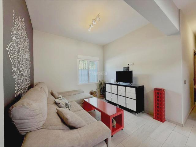 Planta baja en venta en Málaga, Carranque Haza Cuevas. Exclusivo Bajo Reformado con Espectacular Patio Privado en Málaga!. Plantas bajas.