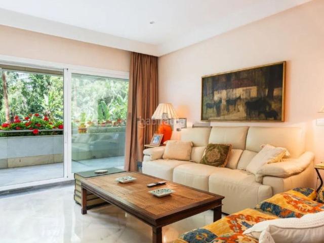 Planta baja en venta en Marbella, Aloha. Apartamento en Planta Baja de 2 dormitorios en Marbella. Plantas bajas.