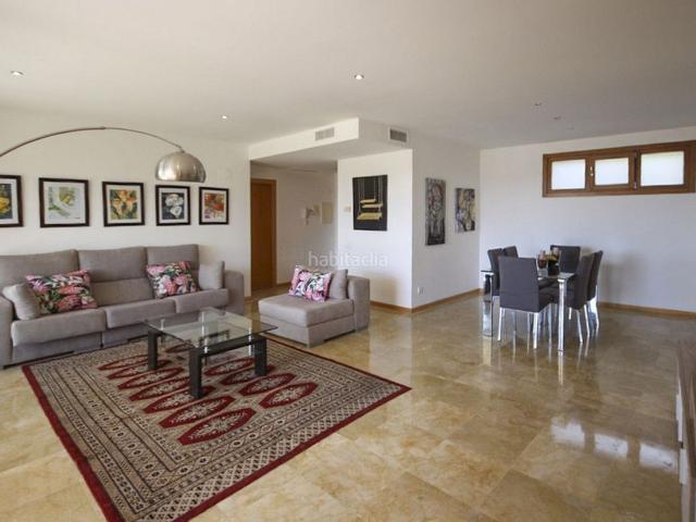 Planta baja en venta en Marbella, Aloha. Apartamento en Planta Baja de 3 dormitorios en Marbella. Plantas bajas.