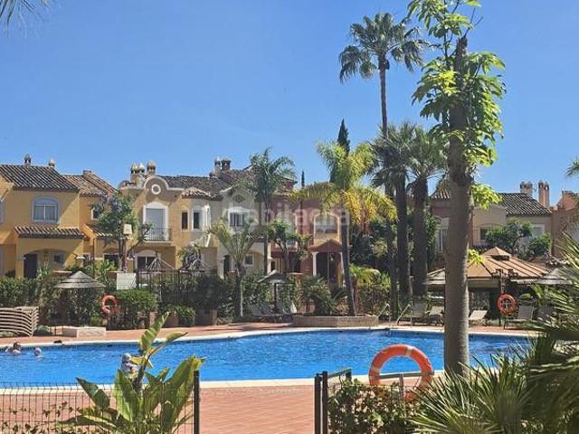 Planta baja en venta en Marbella, La Dama de Noche La Alzambra. Plantas bajas.