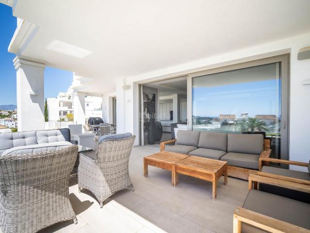 Planta baja en venta en Marbella, Nueva Andalucía centro. Plantas bajas.