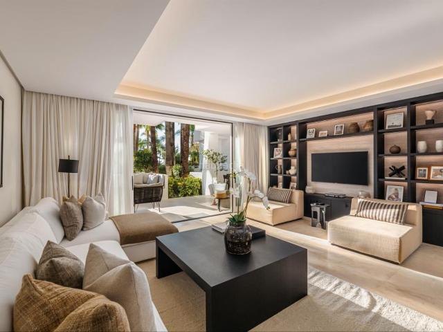 Planta baja en venta en Marbella, Puente Romano. Plantas bajas.
